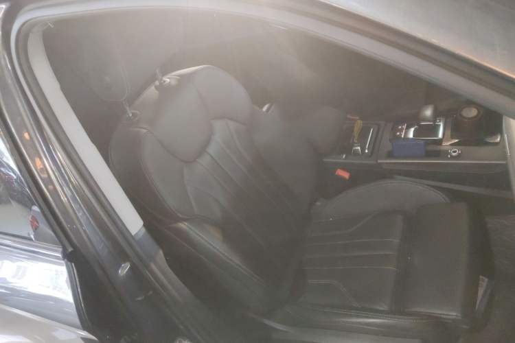 Used Audi Q5L 2022 40T Luxury Dynamic Model Right Front Seat