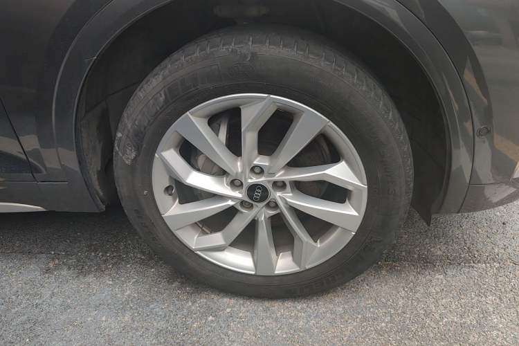 Used Audi Q5L 2022 40T Luxury Dynamic Model Right Front Wheel Hub