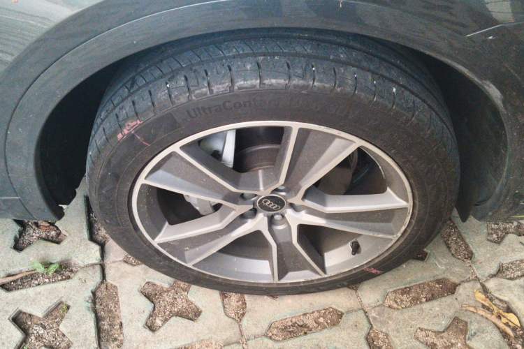 Used Audi Q5L 2022 45T Luxury Dynamic Model Right Front Wheel Hub