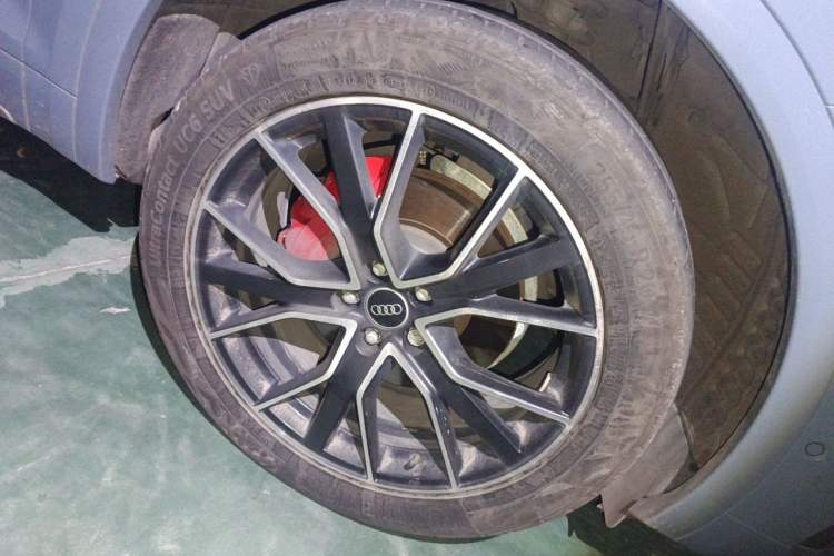 Used Audi Q5L 2022 40T Luxury Dynamic Model Right Front Wheel Hub