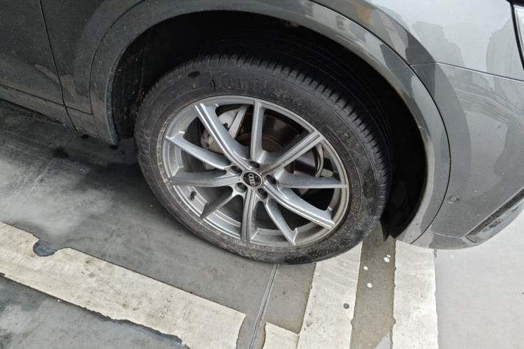 Used Audi Q5L 2022 45T Luxury Dynamic Model Right Front Wheel Hub