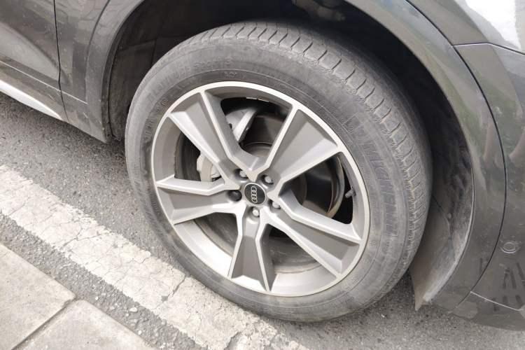 Used Audi Q5L 2022 45T Luxury Dynamic Model Right Front Wheel Hub