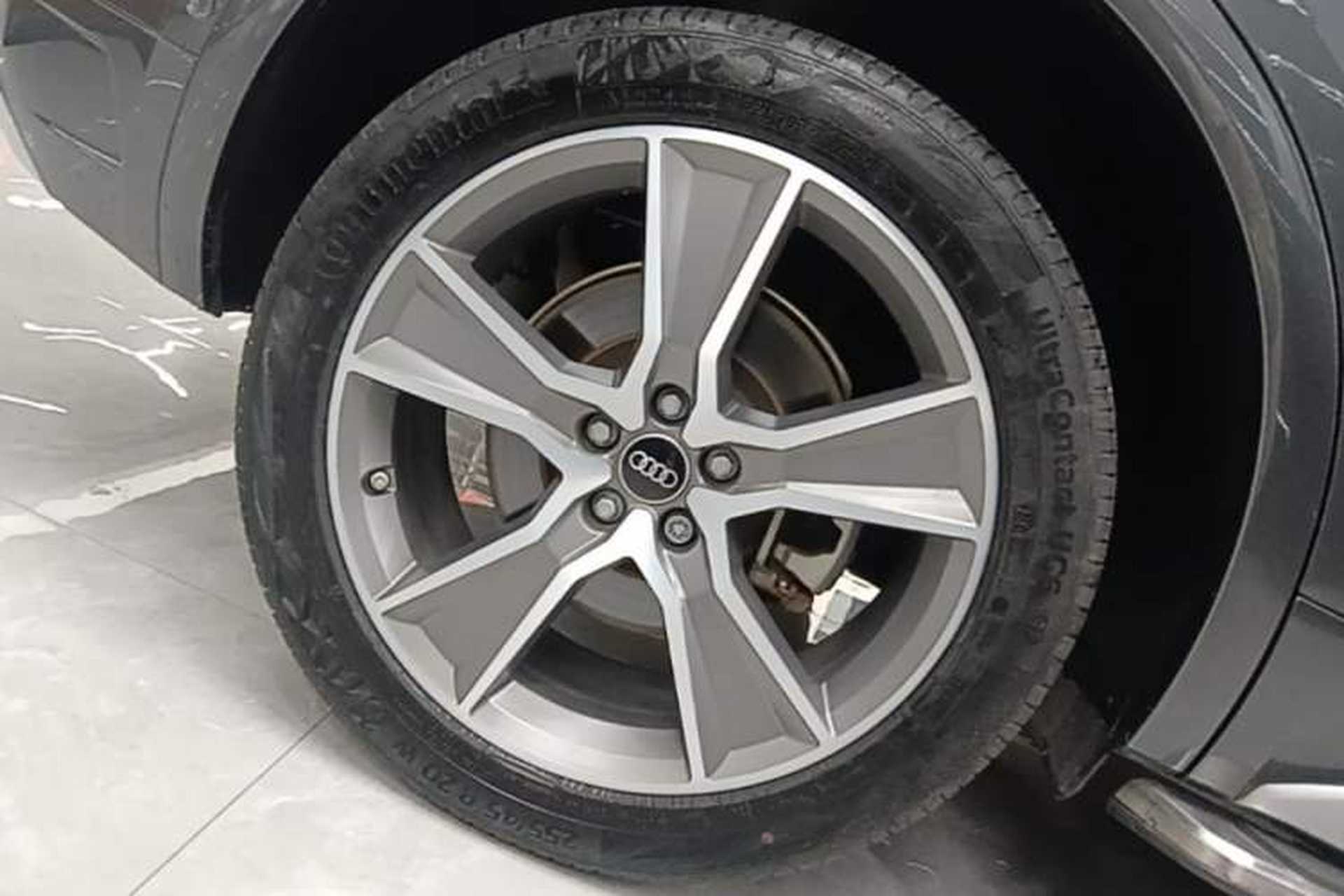 Used Audi Q5L 2022 Updated 45T Luxury Dynamic Version Right Rear Wheel Hub