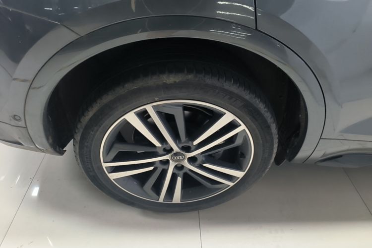 Used Audi Q5L 2022 40T Luxury Dynamic Model Right Rear Wheel Hub