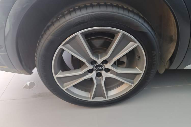 Used Audi Q5L 2022 45T Luxury Dynamic Model Right Rear Wheel Hub