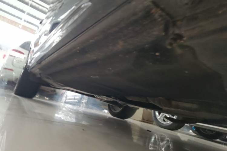Used Audi Q5L 2022 40T Luxury Dynamic Model Right Side Sill