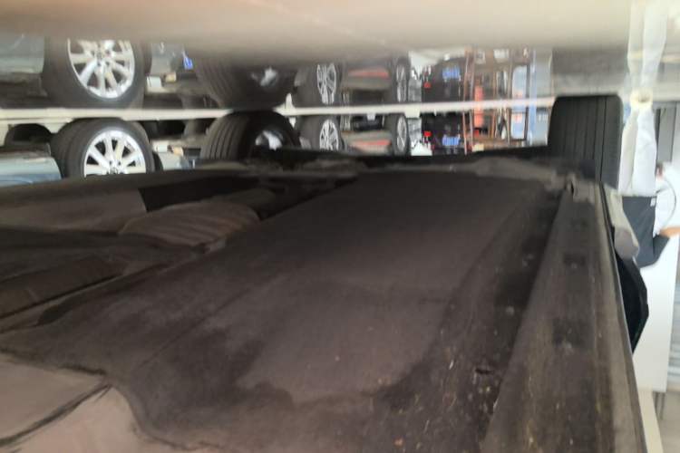 Used Audi Q5L 2022 Updated 45T Luxury Dynamic Version Right Side Sill