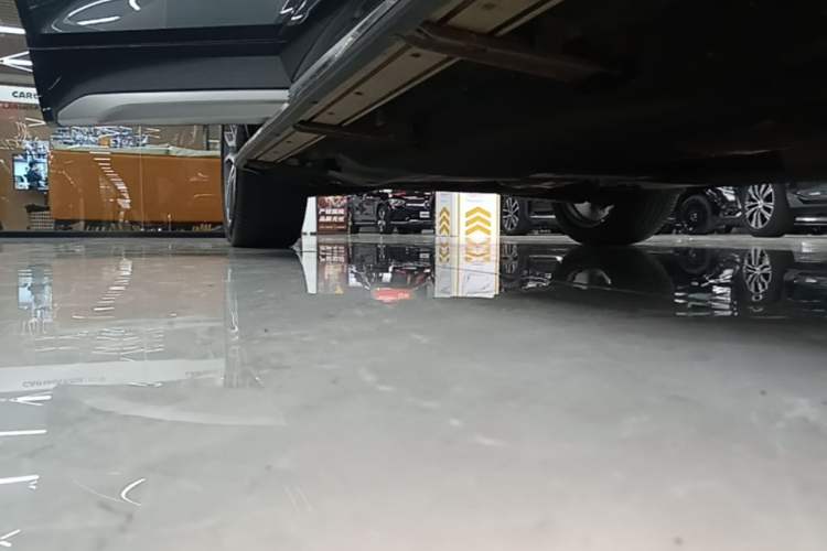 Used Audi Q5L 2022 Updated 45T Luxury Dynamic Version Right Side Sill