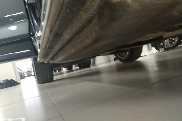 Used Audi Q5L 2022 45T Luxury Dynamic Model Right Side Sill