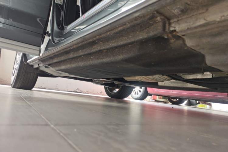 Used Audi Q5L 2022 45T Luxury Dynamic Model Right Side Sill