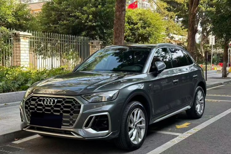 Used Audi Q5L 2022 40T Luxury Dynamic Model Guazi used car, China used car export, Used car for sale, Used cars, Cheapest cars for sale