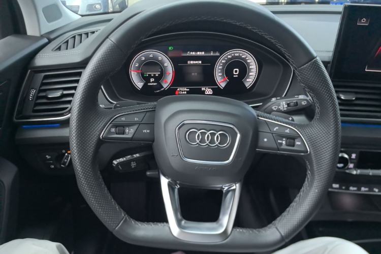 Used Audi Q5L 2022 Updated 45T Luxury Dynamic Version Steering Wheel