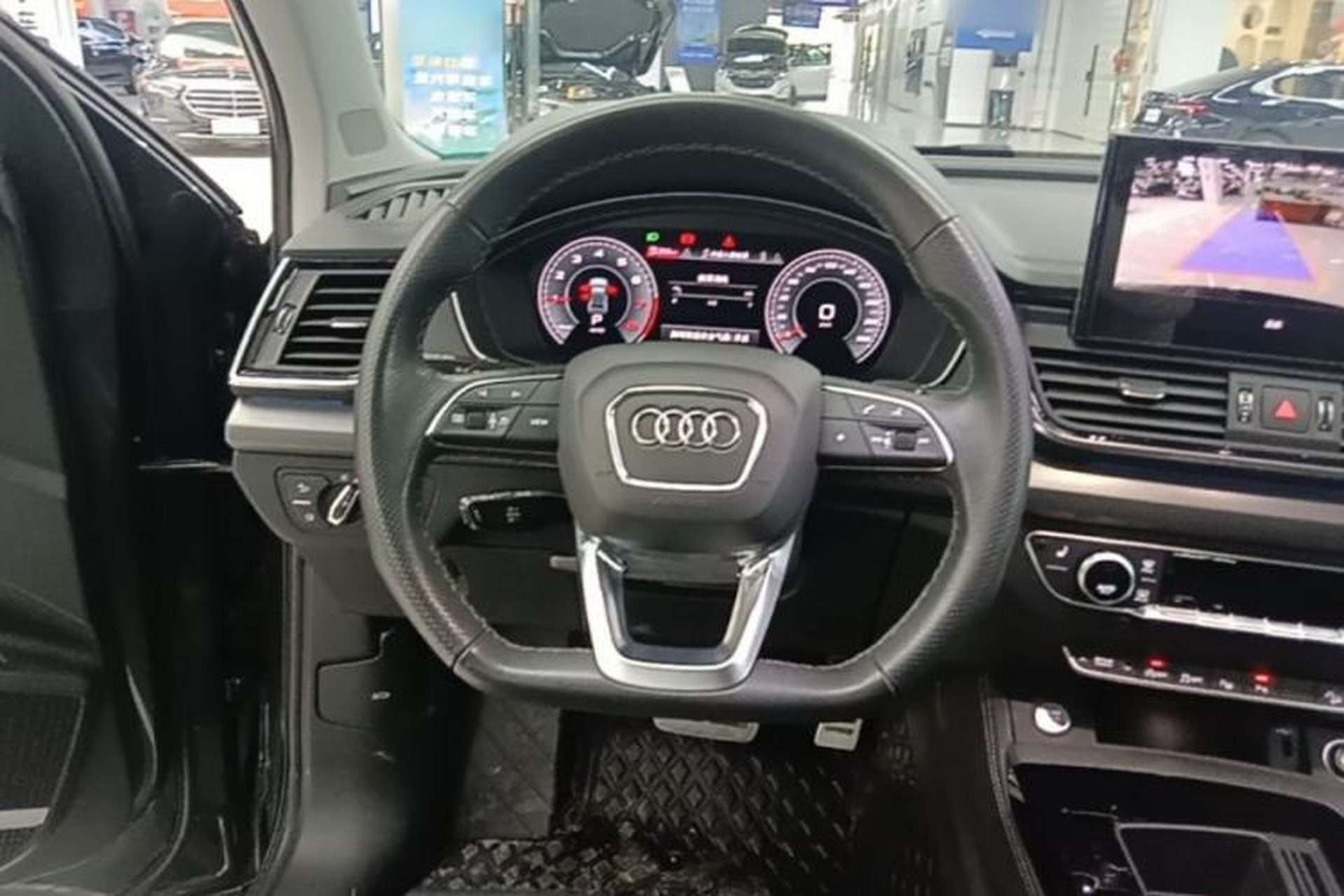 Used Audi Q5L 2022 Updated 45T Luxury Dynamic Version Steering Wheel