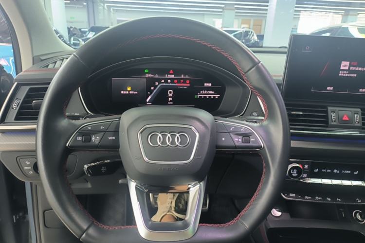 Used Audi Q5L 2022 40T RS Package Performance Model Steering Wheel