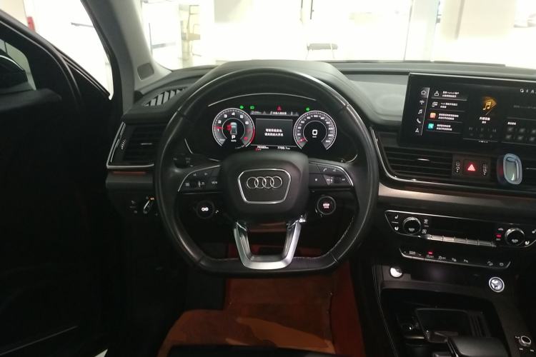 Used Audi Q5L 2022 45T Luxury Dynamic Model Steering Wheel