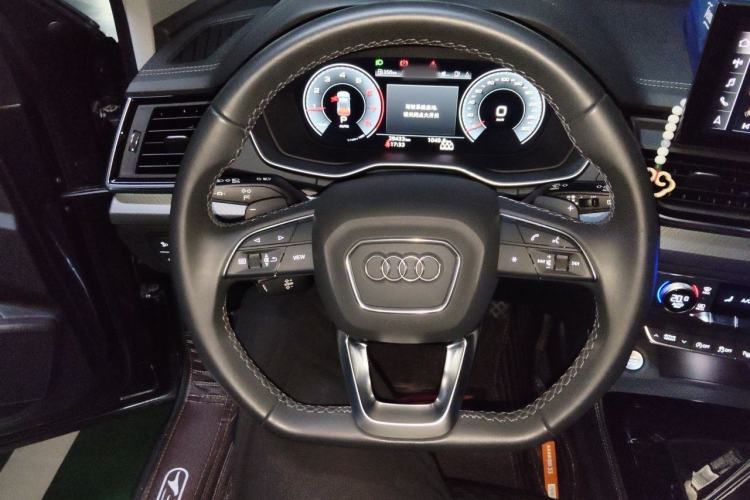 Used Audi Q5L 2022 Updated 40T Luxury Dynamic Edition Steering Wheel