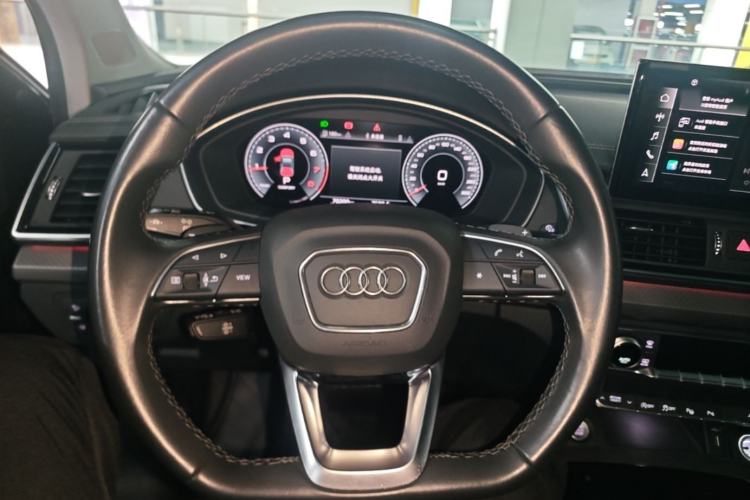 Used Audi Q5L 2022 45T Luxury Dynamic Model Steering Wheel