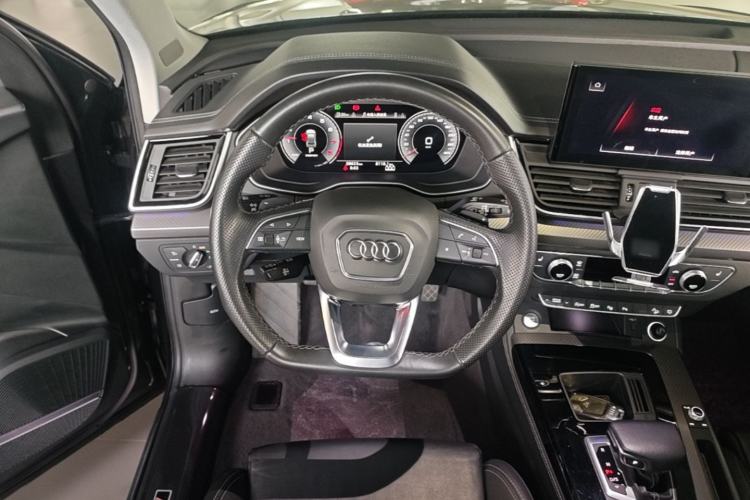 Used Audi Q5L 2022 45T Luxury Dynamic Model Steering Wheel