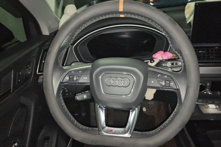 Used Audi Q5L 2022 Updated 45T Luxury Dynamic Version Steering Wheel