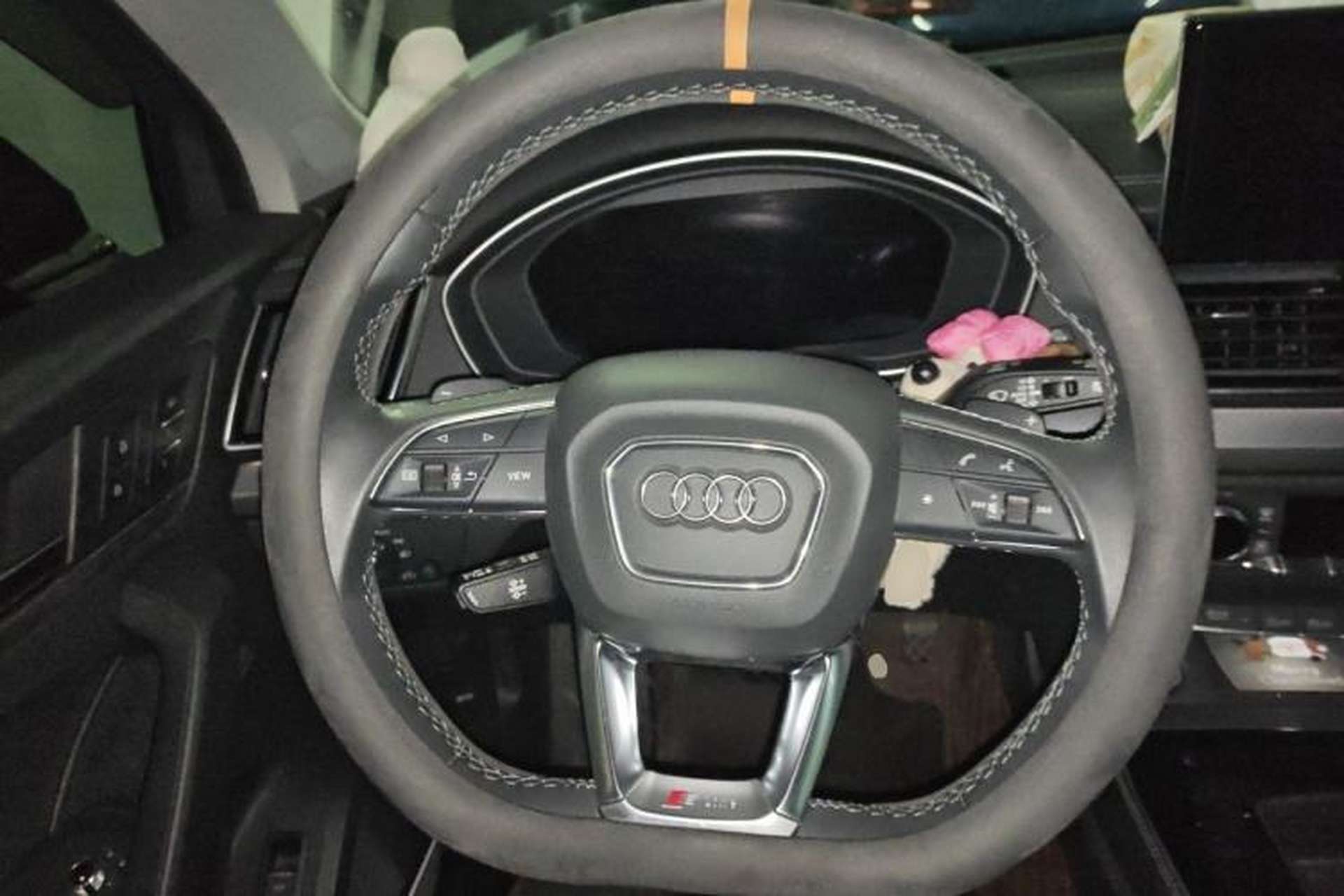 Used Audi Q5L 2022 Updated 45T Luxury Dynamic Version Steering Wheel