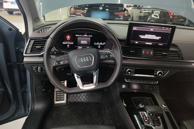 Used Audi Q5L 2022 40T RS Package Performance Model Steering Wheel