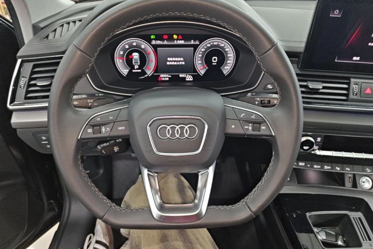 Used Audi Q5L 2022 Updated 40T Luxury Dynamic Edition Steering Wheel