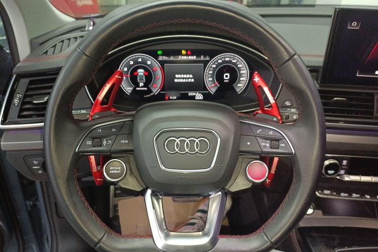 Used Audi Q5L 2022 40T RS Package Performance Model Steering Wheel