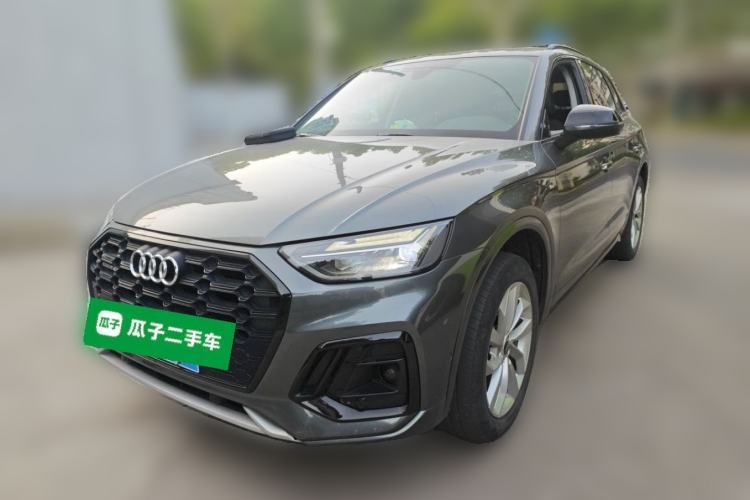 Used Audi Q5L 2022 40T Fashionable and Elegant Model Guazi used car, China used car export, Used car for sale, Used cars, Cheapest cars for sale