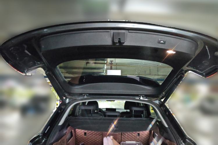 Used Audi Q5L 2022 40T Fashionable and Dynamic Model Trunk