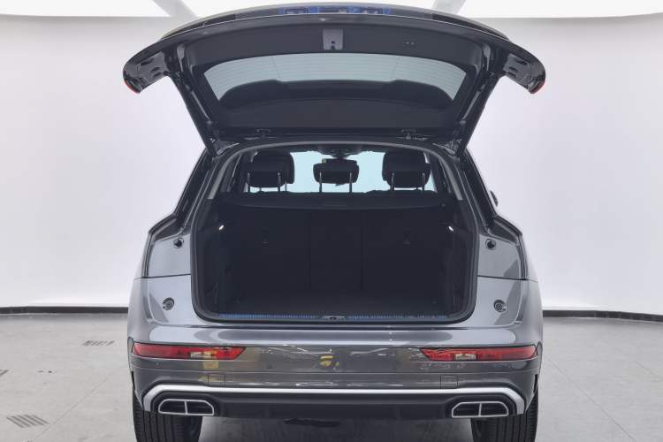 Used Audi Q5L 2022 Updated 40T Luxury Dynamic Edition Trunk