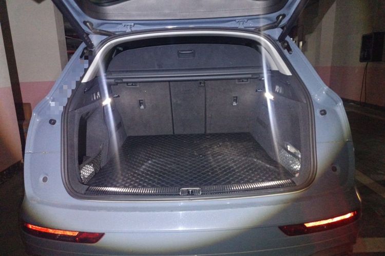 Used Audi Q5L 2022 40T Luxury Dynamic Model Trunk