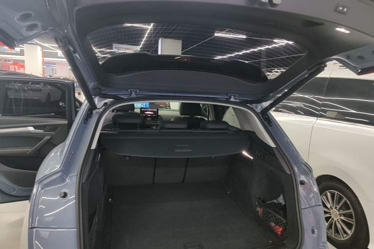 Used Audi Q5L 2022 40T RS Package Performance Model Trunk