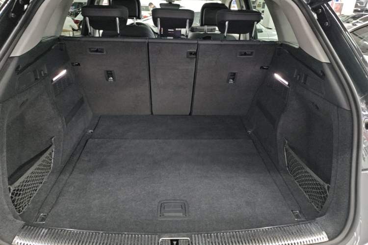 Used Audi Q5L 2022 Updated 40T Luxury Dynamic Edition Trunk