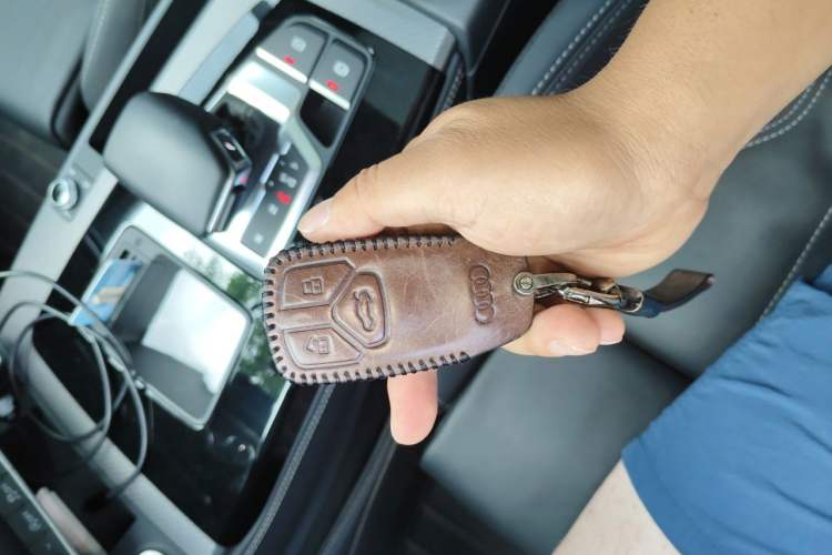 Used Audi Q5L 2022 45T Luxury Dynamic Model Vehicle Key