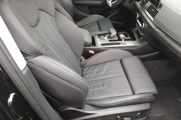 Used Audi Q5L 2022 45T Luxury Dynamic Model Right Front Seat