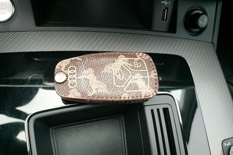 Used Audi Q5L 2022 45T Luxury Dynamic Model Vehicle Key