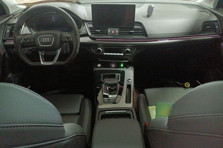 Used Audi Q5L 2022 45T Luxury Dynamic Model Center Console
