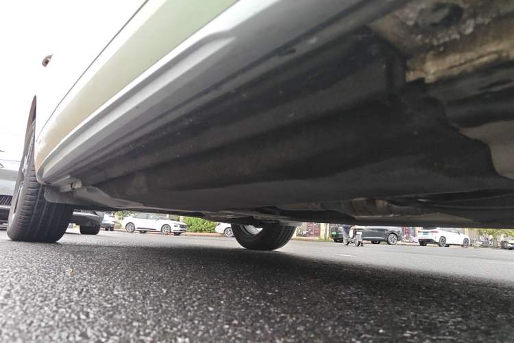 Used Audi Q5L 2022 40T Fashionable and Dynamic Model Chassis Front Right
