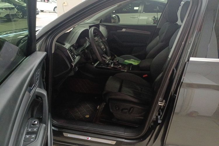 Used Audi Q5L 2022 45T Luxury Dynamic Model Driver Seat