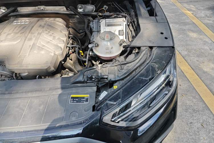 Used Audi Q5L 2022 40T Fashionable and Dynamic Model Engine Bay Left