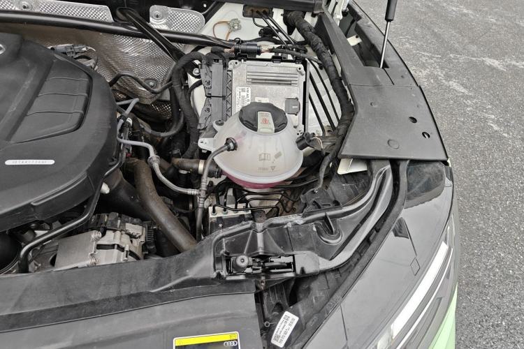 Used Audi Q5L 2022 40T Fashionable and Dynamic Model Engine Bay Left