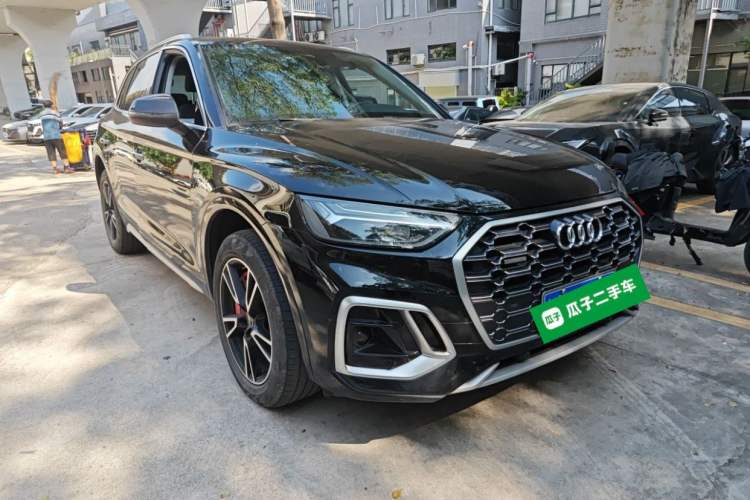 Used Audi Q5L 2022 40T Fashionable and Dynamic Model Front Right 45 Deg