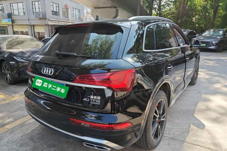 Used Audi Q5L 2022 40T Fashionable and Dynamic Model Rear Right 45 Deg