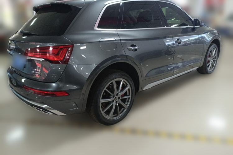 Used Audi Q5L 2022 45T Luxury Dynamic Model Rear Right 45 Deg