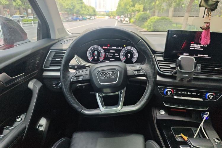 Used Audi Q5L 2022 45T Luxury Dynamic Model Steering Wheel