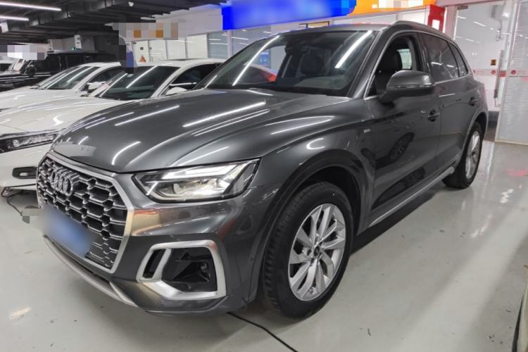 Used Audi Q5L 2022 40T Luxury Dynamic Model Guazi used car, China used car export, Used car for sale, Used cars, Cheapest cars for sale