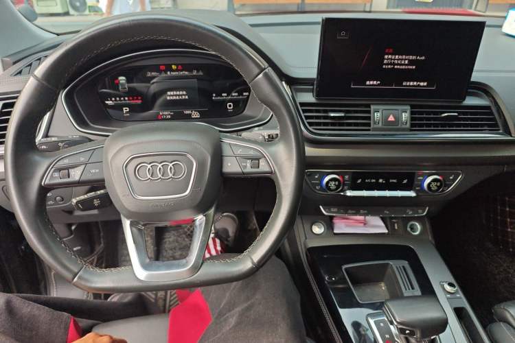 Used Audi Q5L 2022 40T Luxury Dynamic Model Audio And AC Panel