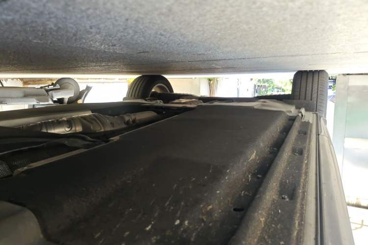 Used Audi Q5L 2022 40T Luxury Dynamic Model Chassis Front Right