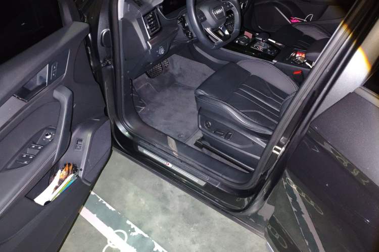 Used Audi Q5L 2022 Updated 40T Luxury Dynamic Edition Driver Seat