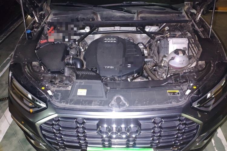 Used Audi Q5L 2022 Updated 40T Luxury Dynamic Edition Engine Bay